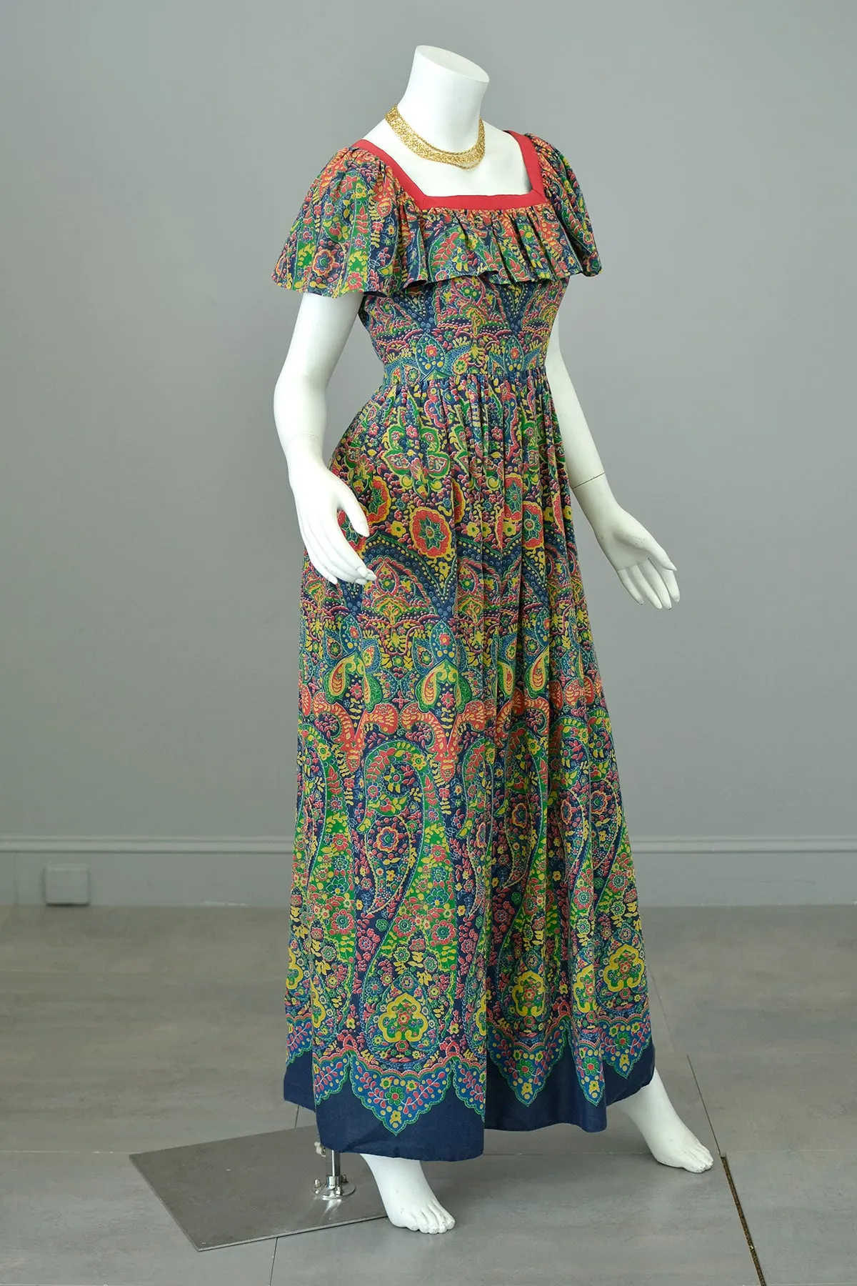 1970s Flounce Top Paisley Print Fiesta Peasant Dress by Mollie Parnis