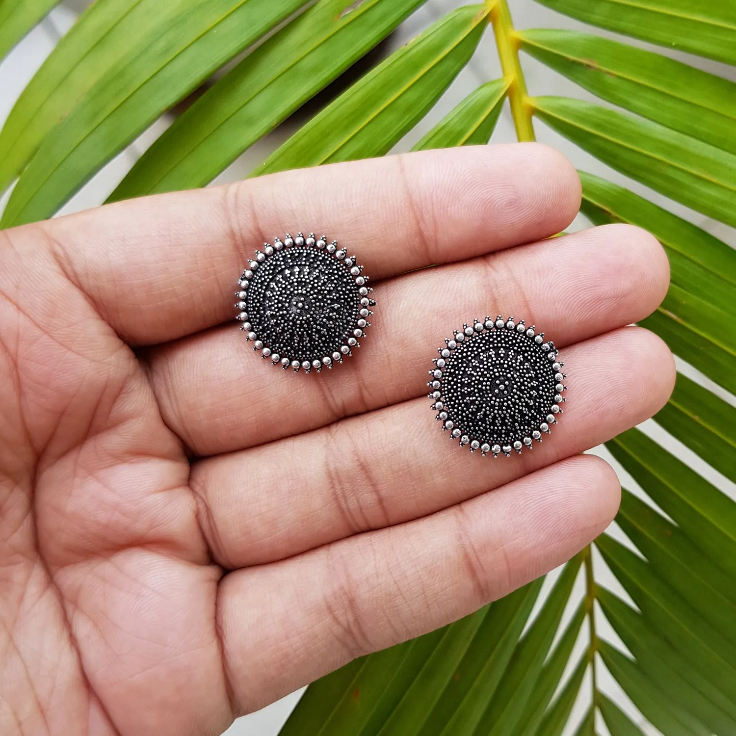 Imeora Antique Look Light Weight Small Studs