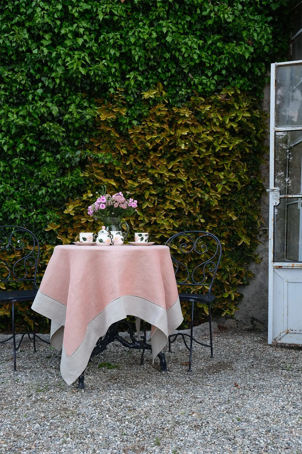 JACQUARD LINEN TABLECLOTH