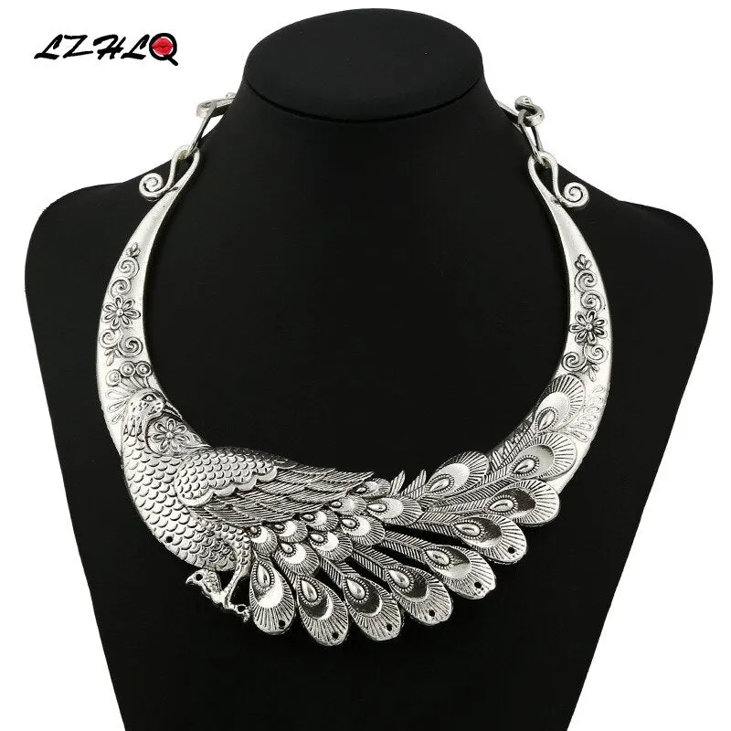 Mujer Collar pavo real