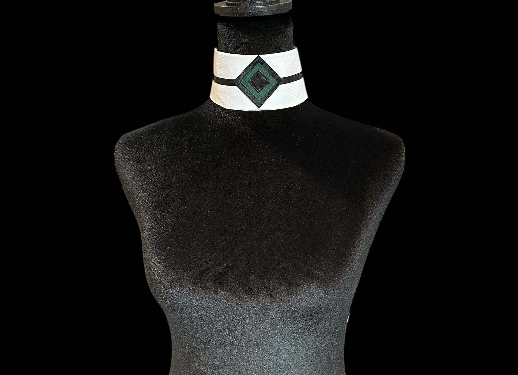 Single Collar Diamond Black and Hunter Green