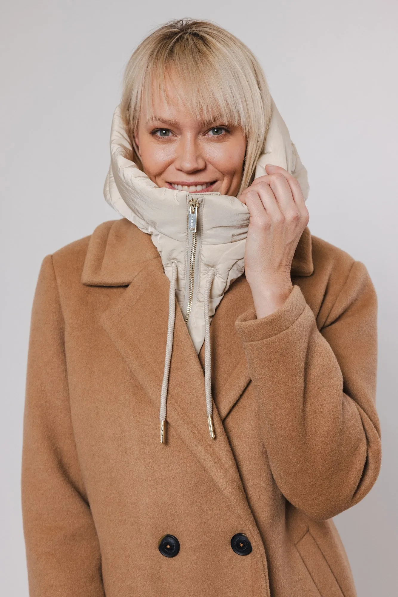 Tabita Birch Hood Collar