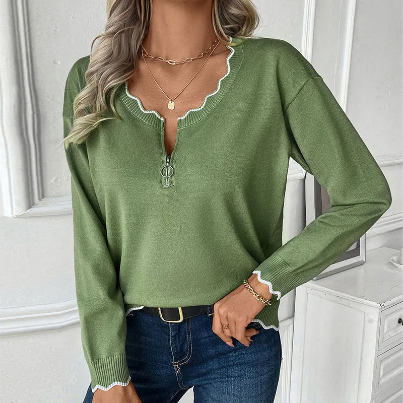 Wavy Contrast Trim Half-Zip Sweater in Olive Green